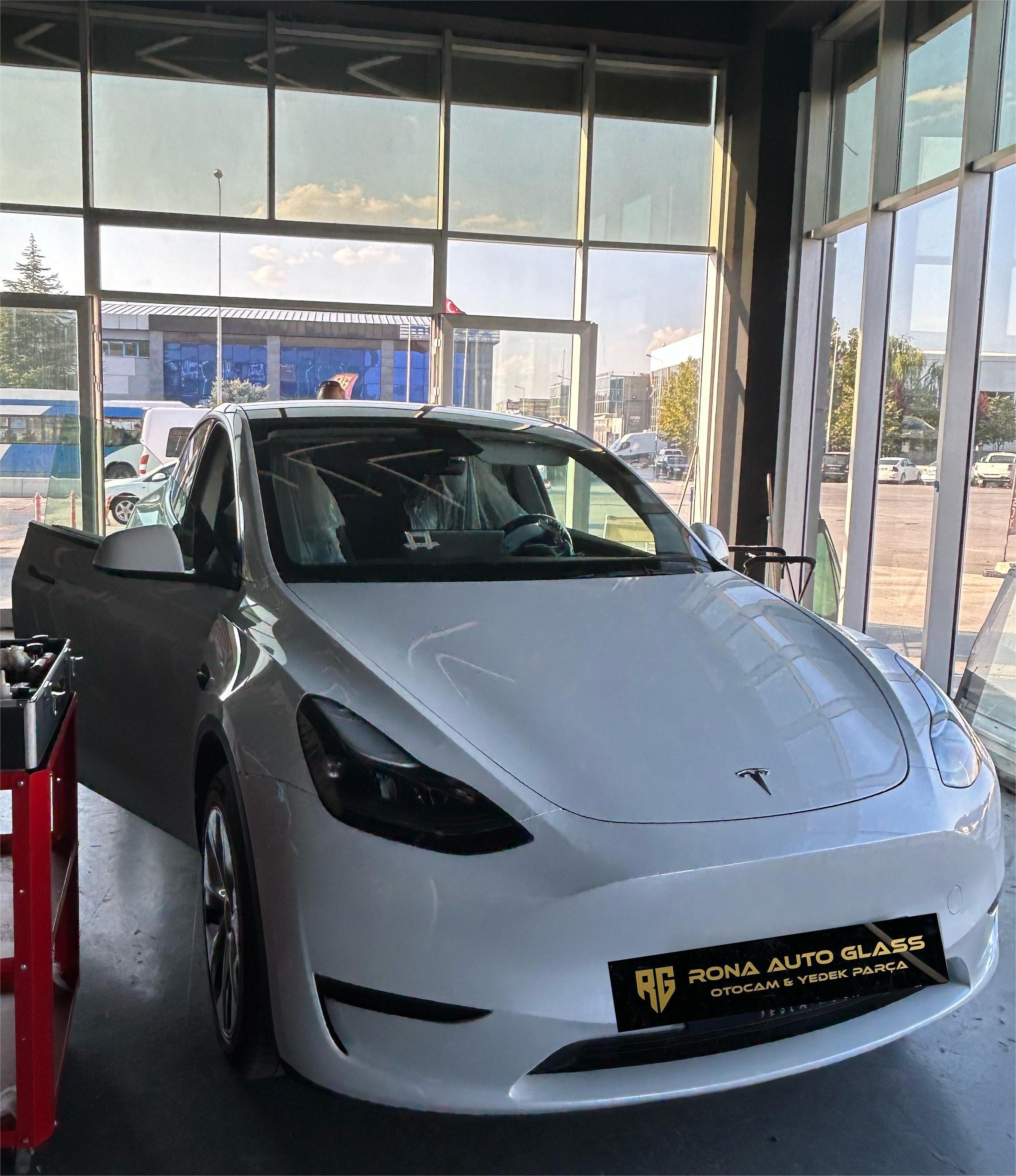 Ankara Oto Cam Şaşmaz Oto Cam Tesla Cam Tesla Cam Tamiri